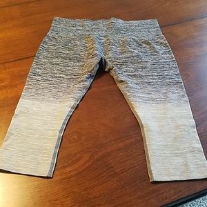New without tags women's yoga capris